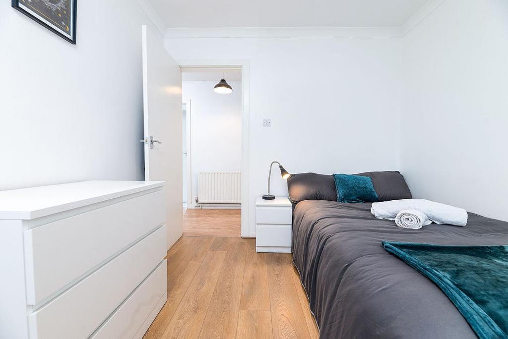 Appartement Cozy 3-bedroom Flat Opposite Forest Recreation Ground *