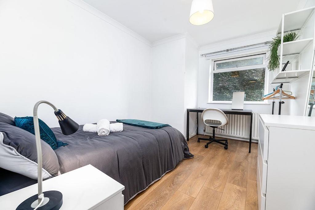 Cozy 3-bedroom Flat Opposite Forest Recreation Ground Appartement