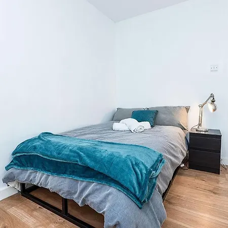 Cozy 3-Bedroom Flat Opposite Forest Recreation Ground Nottingham Exterior photo